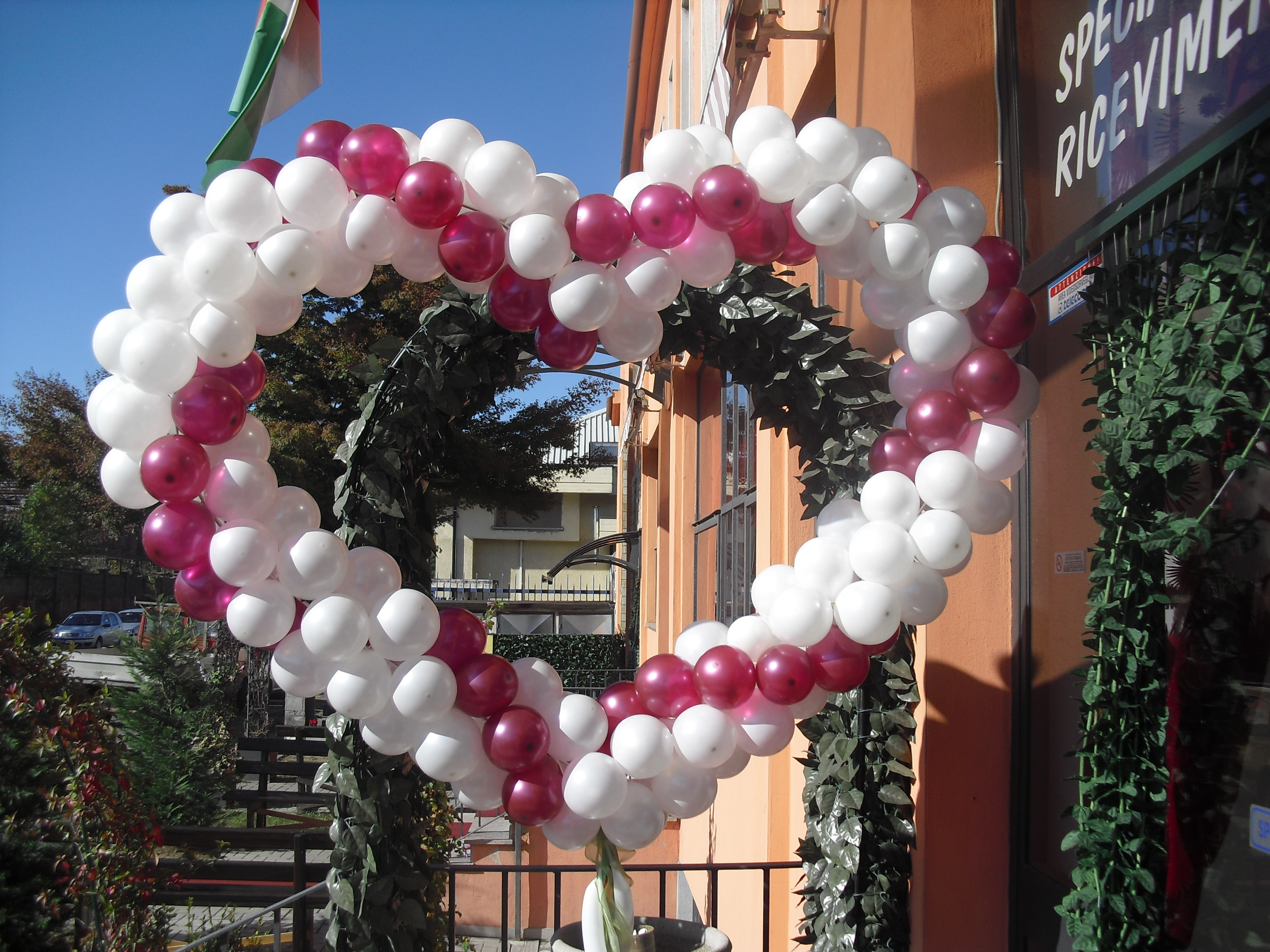 Allestimenti Palloncini Forma di Cuore per Matrimoni Happy Party Torino